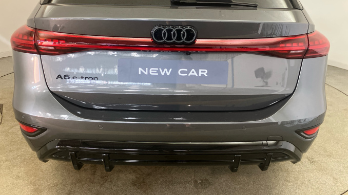 Audi A6 270kW Performance 100kWh Vorsprung  5dr Auto Electric Estate - Image 25